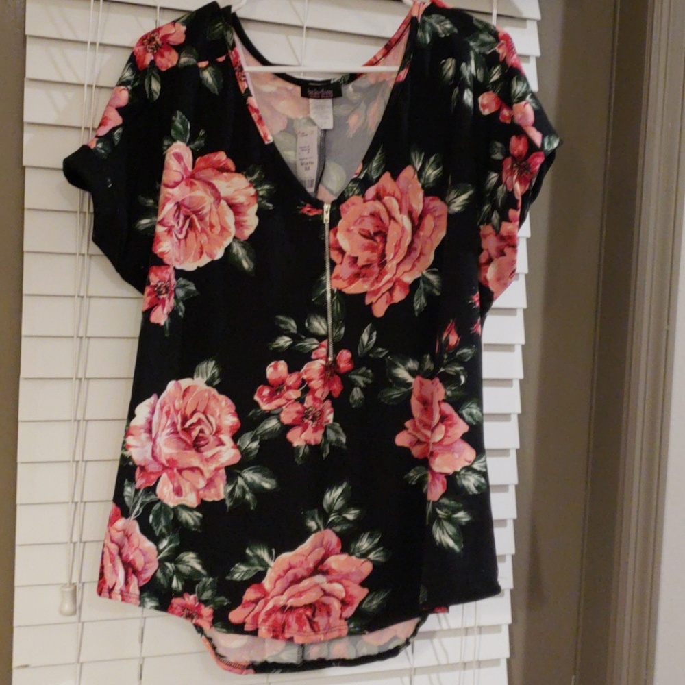 Floral top